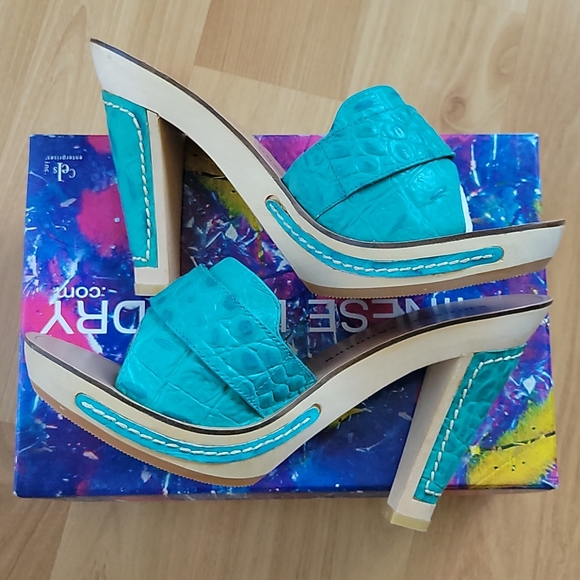 NIB Chinese Laundry Amore Platform Leather Sandal - Picture 10 of 16